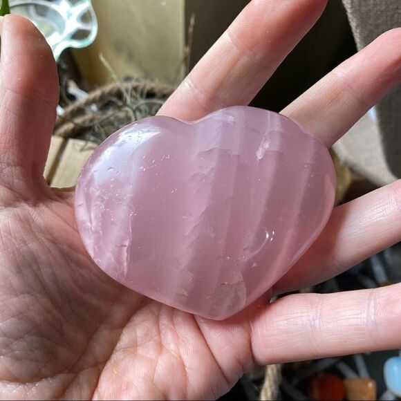 Rose Quarts Heart Chakra Large Rose Heart Stone - Picture 3 of 8